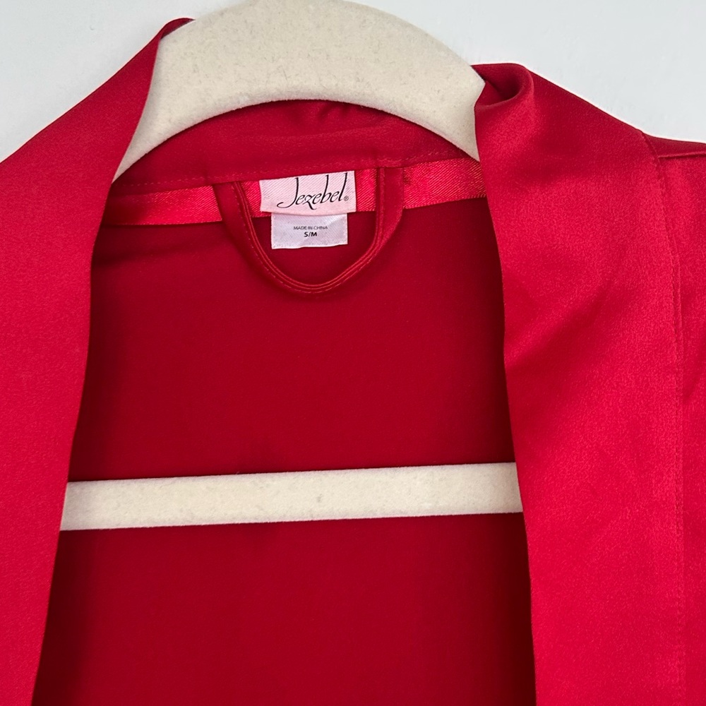 Women’s Red Robe - Picture 3 of 3